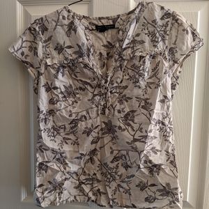 Gap Black and White Floral and Bird print Blouse